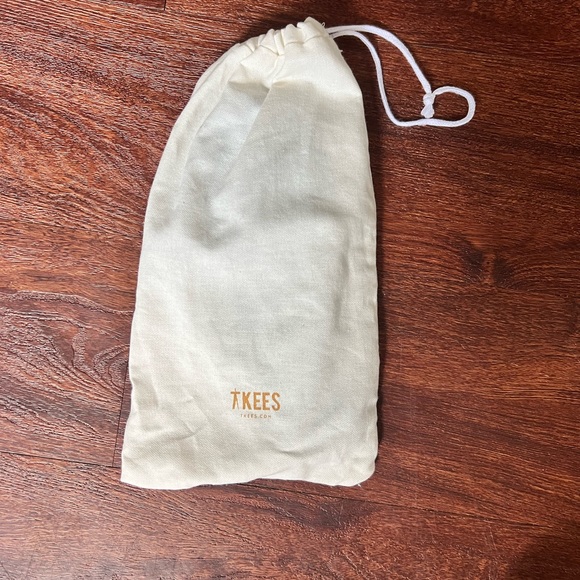 TKEES Cali blue flip flops - Picture 6 of 6